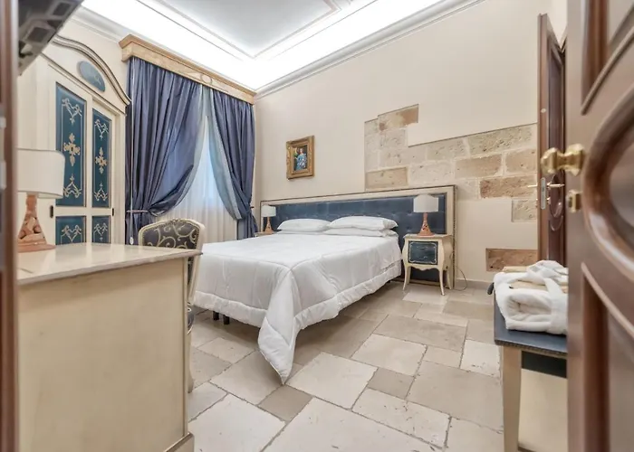 Kelina Charme Hotel By Cantine Due Palme